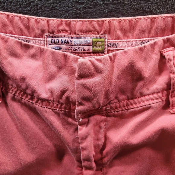 Old Navy Coral Colored Capris Size 6 - Picture 2 of 9
